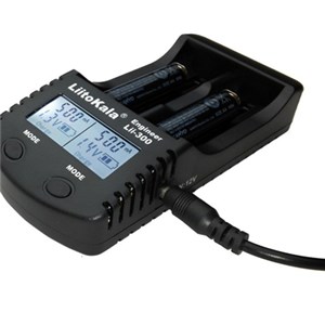 Lii300 LCD 3.7V/1.2V Battery Charger With Screen 5V 1A