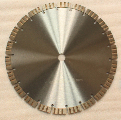 Laser welded turbo segmented diamond blade