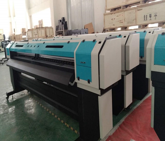 With Four Espon printer heads Wide format printer machine 