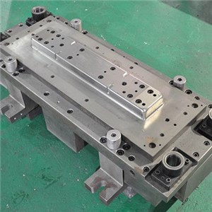 Transfer And Tandem Dies