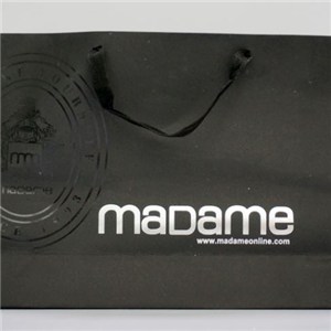 Wholesale With A Handle Can Be Customized Patterns Of Cheap Black Card Paper Bag Shopping Bag Gift Bag