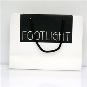 Wholesale Sales Material For The White Cardboard Can Be Customized Patterns Of Shopping Bags Gift Bags