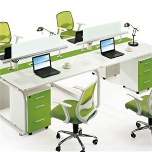 Cluster Of 4 Linear Workstation Come With Metal Support Legs And Fabric Screen Panel And Cabinet