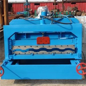 Galvanized Iron Roofing Sheets Tile Making Machine