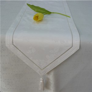 Hotel White Polyester Table Runner With Tassels