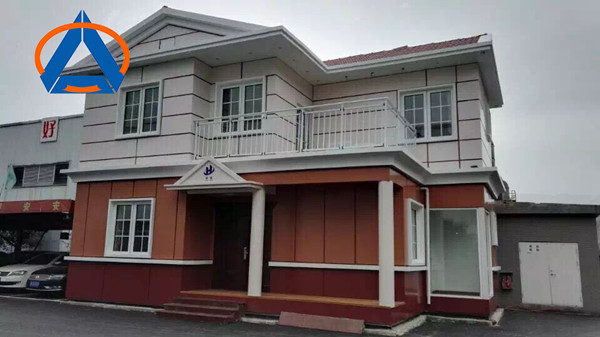 Customized villa of metal structure