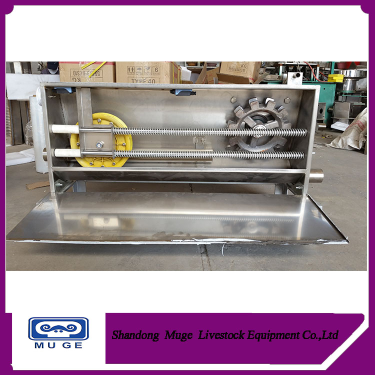 Electric motor for pig automatic feeding system
