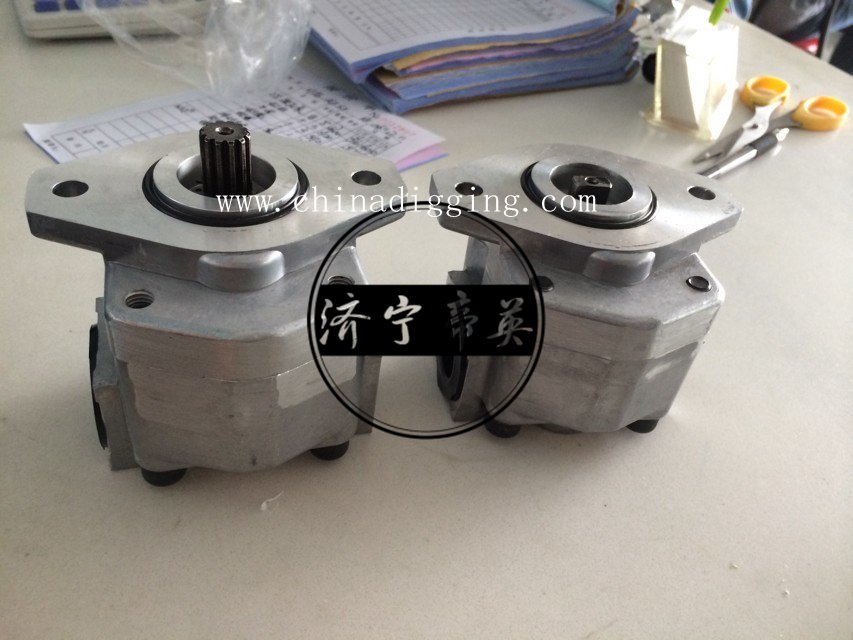 Hyundai R80-7 excavator gear pump