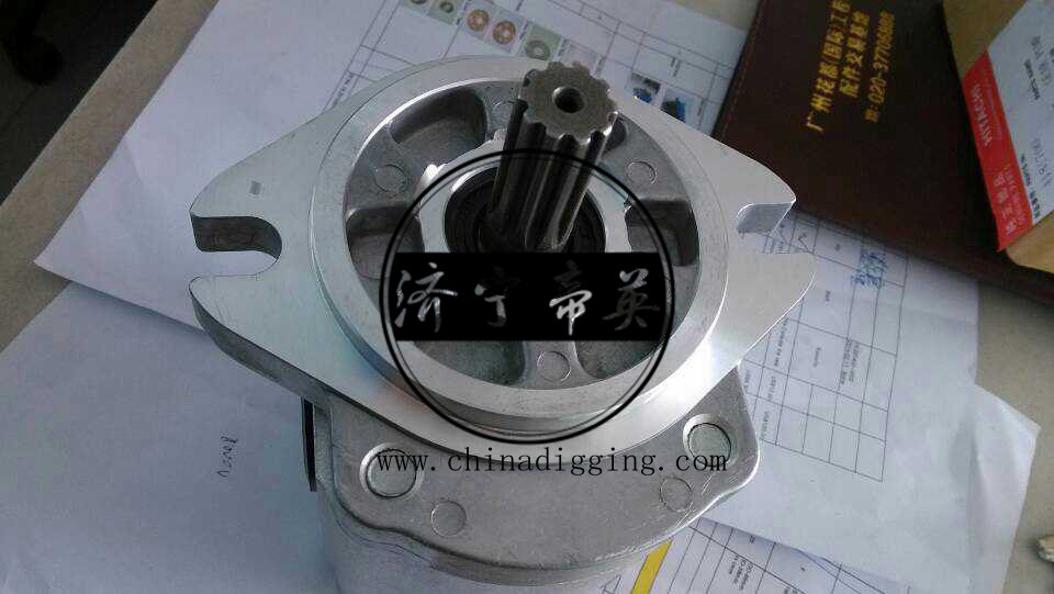 Kobelco SK60-5 excavator gear pump