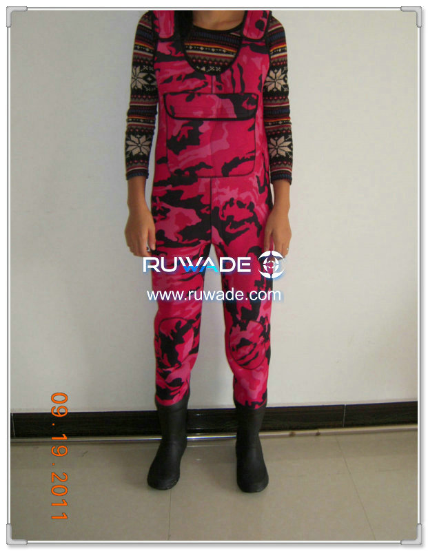 Pink camo neoprene chest fishing wader -4